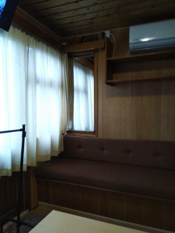 Two Rooms Rustic House - Self Check-In Βουκουρέστι Εξωτερικό φωτογραφία
